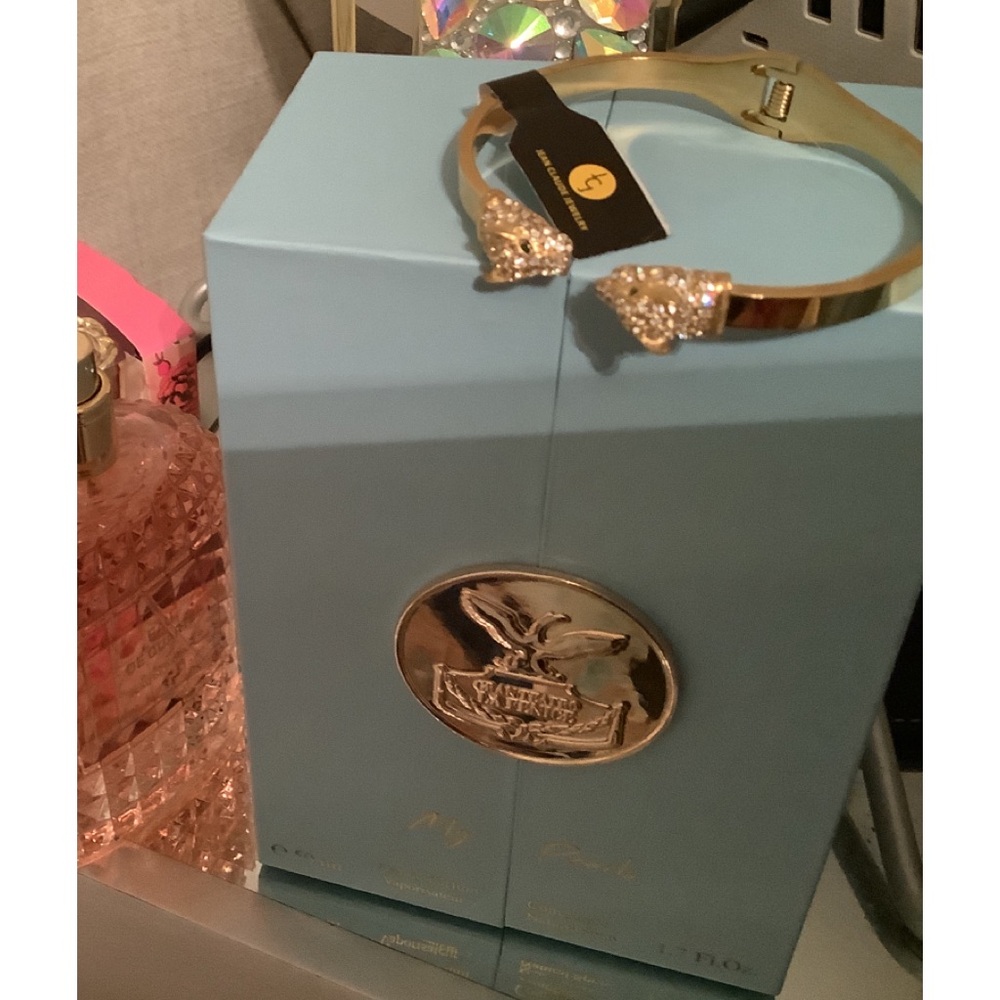 Beautiful gold bracelet